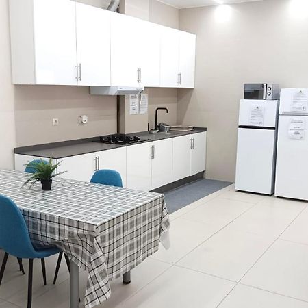 Hostel Sofia Мадрид Экстерьер фото
