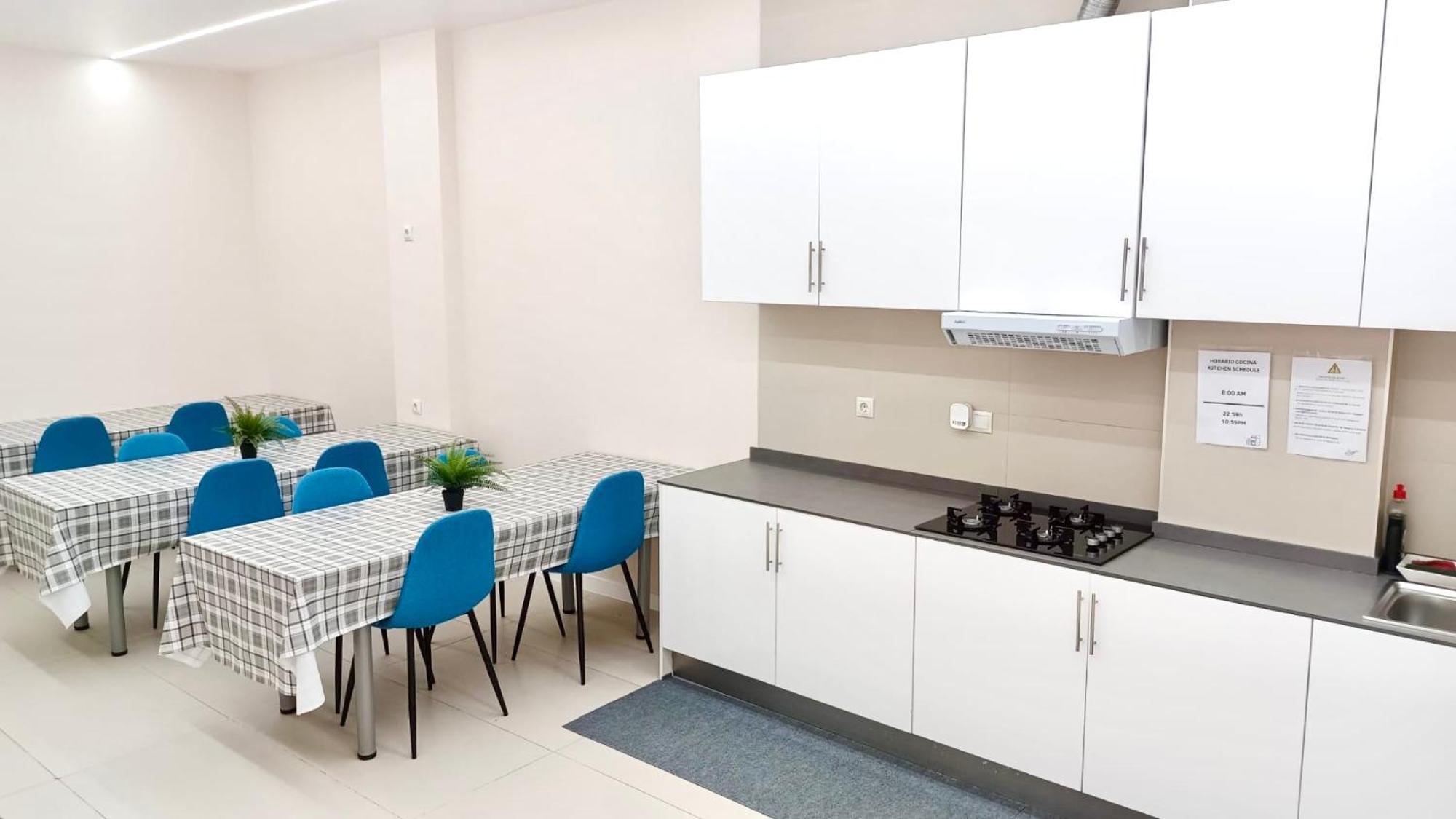 Hostel Sofia Мадрид Экстерьер фото
