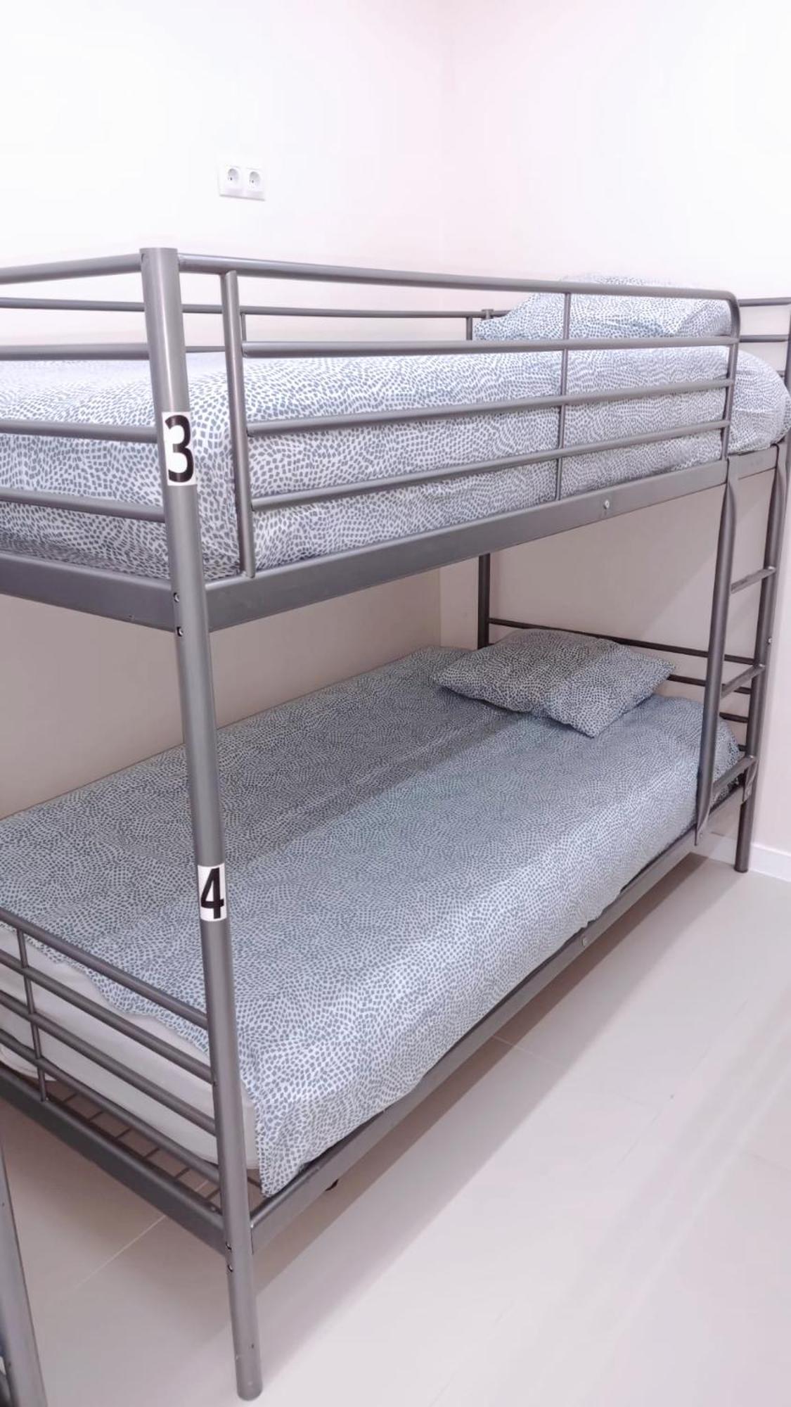 Hostel Sofia Мадрид Экстерьер фото